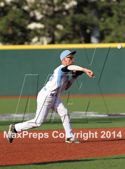Thumbnail 2 in Blue Valley Southwest vs Eisenhower (KSHSAA 5A Playoff) photogallery.