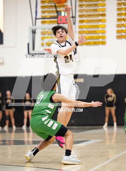 Thumbnail 1 in Overland @ Arapahoe photogallery.