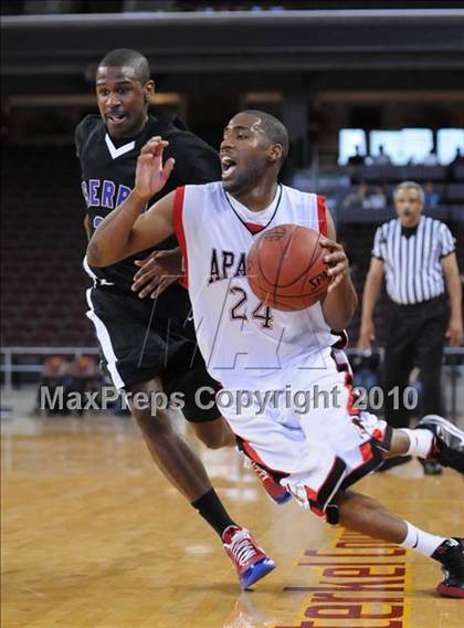 Thumbnail 2 in Centennial vs. Serra (CIF SoCal D3 Final) photogallery.