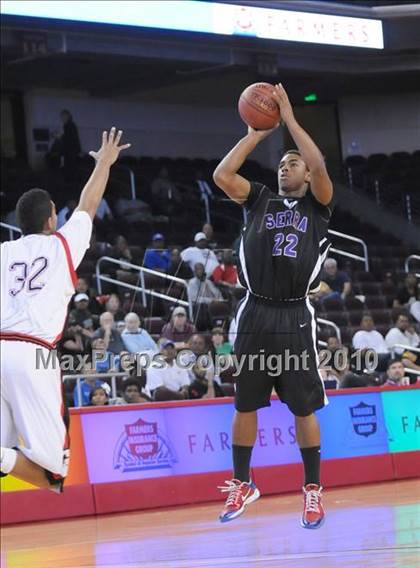 Thumbnail 2 in Centennial vs. Serra (CIF SoCal D3 Final) photogallery.