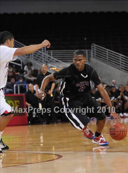 Thumbnail 1 in Centennial vs. Serra (CIF SoCal D3 Final) photogallery.
