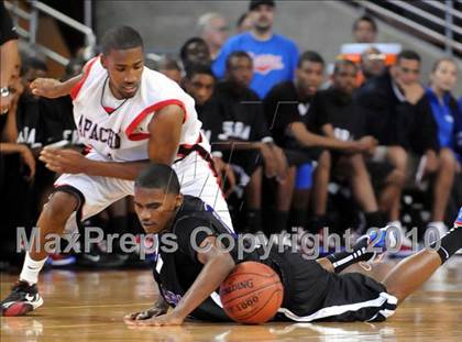 Thumbnail 3 in Centennial vs. Serra (CIF SoCal D3 Final) photogallery.