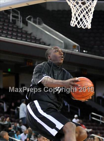 Thumbnail 1 in Centennial vs. Serra (CIF SoCal D3 Final) photogallery.