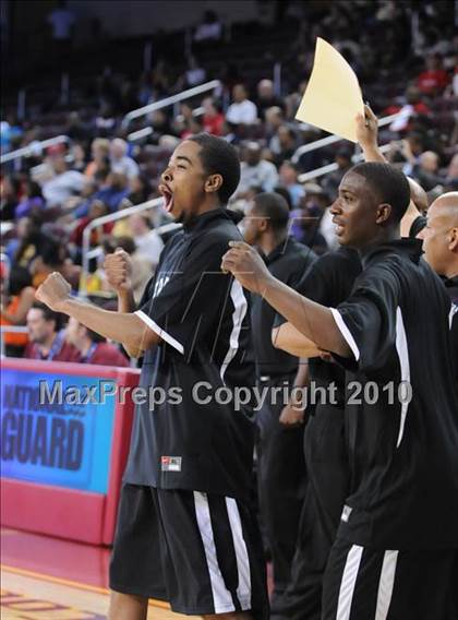 Thumbnail 2 in Centennial vs. Serra (CIF SoCal D3 Final) photogallery.