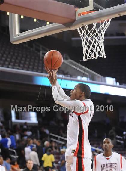 Thumbnail 2 in Centennial vs. Serra (CIF SoCal D3 Final) photogallery.