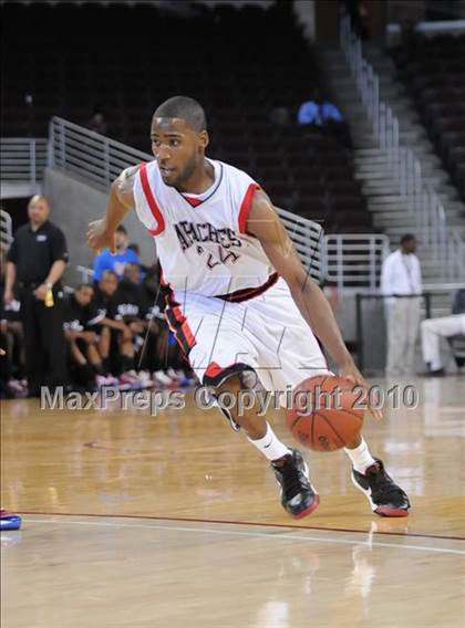 Thumbnail 2 in Centennial vs. Serra (CIF SoCal D3 Final) photogallery.