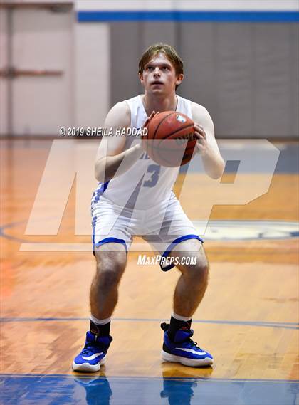 Thumbnail 1 in Chamberlain @ Jesuit photogallery.