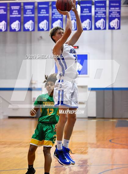 Thumbnail 3 in Chamberlain @ Jesuit photogallery.