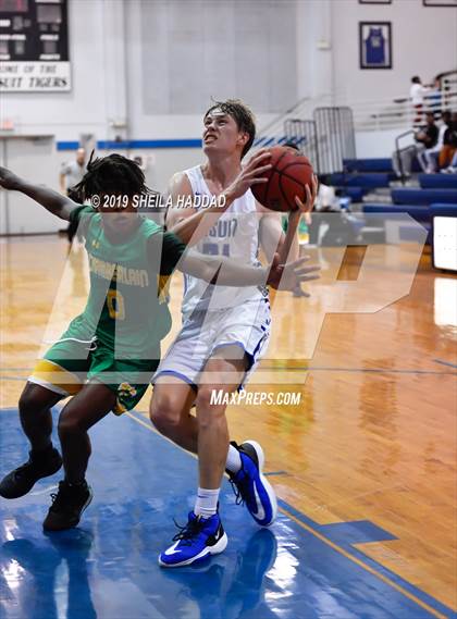 Thumbnail 1 in Chamberlain @ Jesuit photogallery.