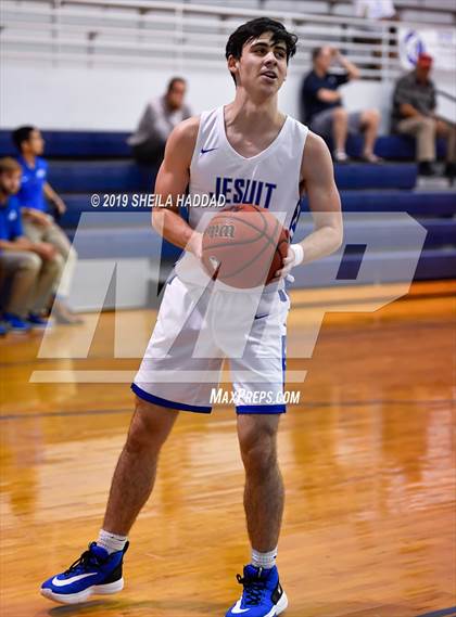 Thumbnail 1 in Chamberlain @ Jesuit photogallery.
