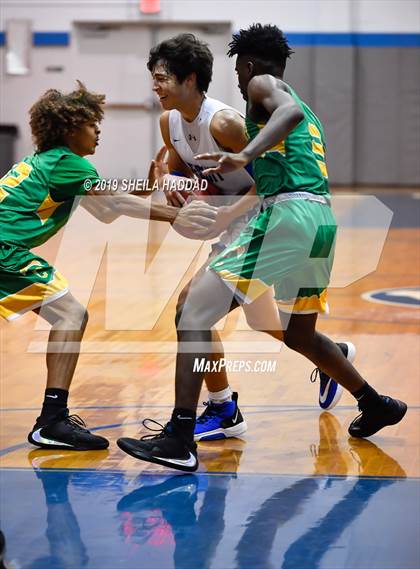 Thumbnail 2 in Chamberlain @ Jesuit photogallery.