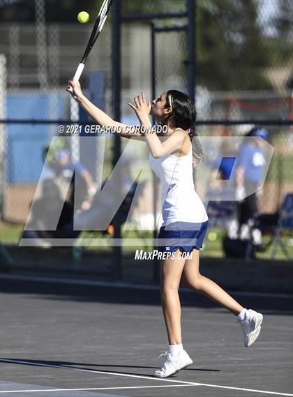 Thumbnail 1 in Escalon @ Sierra photogallery.