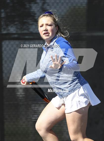 Thumbnail 1 in Escalon @ Sierra photogallery.
