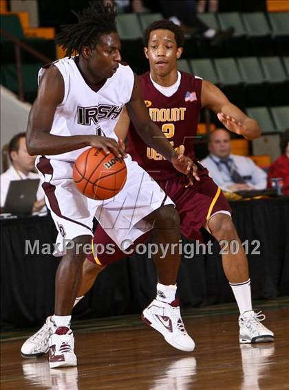 Thumbnail 3 in Mt. Vernon vs. Aquinas Institute (NYSPHSAA Class A Final) photogallery.