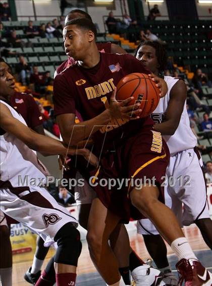 Thumbnail 1 in Mt. Vernon vs. Aquinas Institute (NYSPHSAA Class A Final) photogallery.