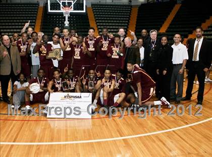 Thumbnail 2 in Mt. Vernon vs. Aquinas Institute (NYSPHSAA Class A Final) photogallery.