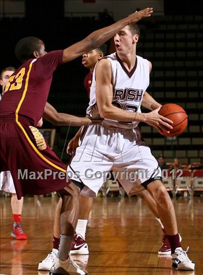 Thumbnail 3 in Mt. Vernon vs. Aquinas Institute (NYSPHSAA Class A Final) photogallery.