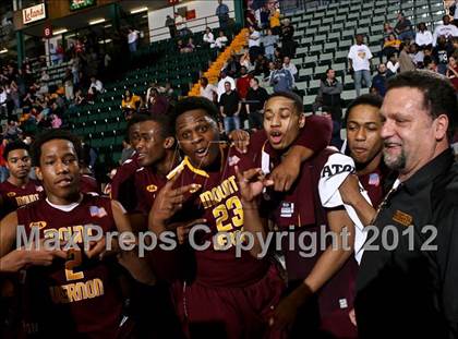 Thumbnail 3 in Mt. Vernon vs. Aquinas Institute (NYSPHSAA Class A Final) photogallery.