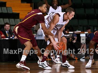 Thumbnail 1 in Mt. Vernon vs. Aquinas Institute (NYSPHSAA Class A Final) photogallery.