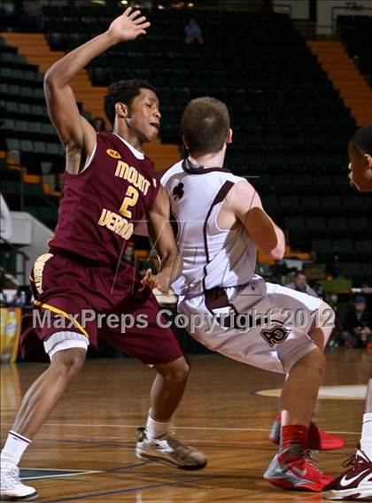 Thumbnail 2 in Mt. Vernon vs. Aquinas Institute (NYSPHSAA Class A Final) photogallery.