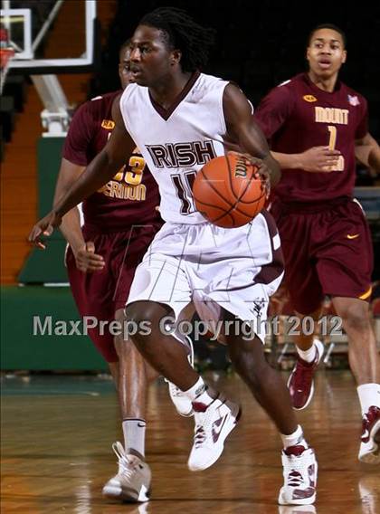 Thumbnail 1 in Mt. Vernon vs. Aquinas Institute (NYSPHSAA Class A Final) photogallery.