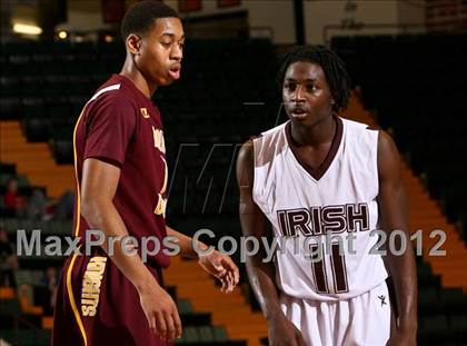 Thumbnail 3 in Mt. Vernon vs. Aquinas Institute (NYSPHSAA Class A Final) photogallery.