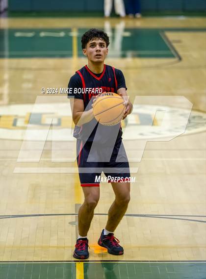 Thumbnail 1 in Rio Mesa @ Santa Barbara photogallery.