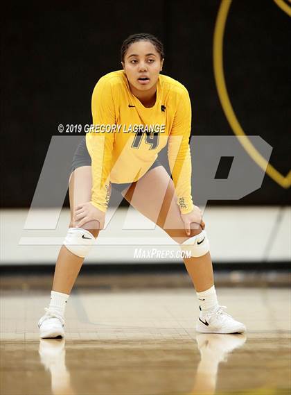 Thumbnail 3 in Abilene vs Fossil Ridge photogallery.