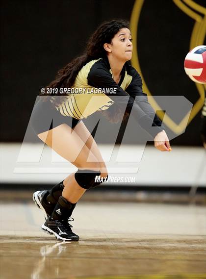 Thumbnail 2 in Abilene vs Fossil Ridge photogallery.