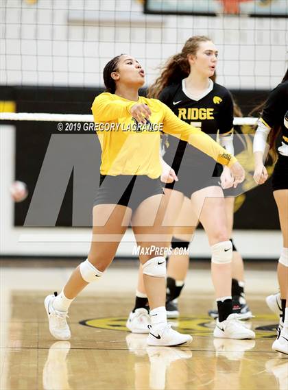 Thumbnail 3 in Abilene vs Fossil Ridge photogallery.