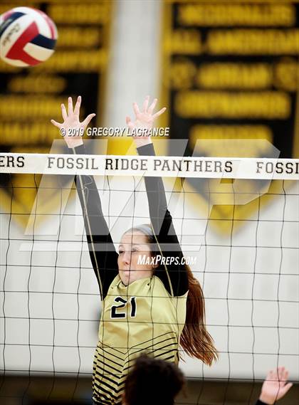 Thumbnail 1 in Abilene vs Fossil Ridge photogallery.