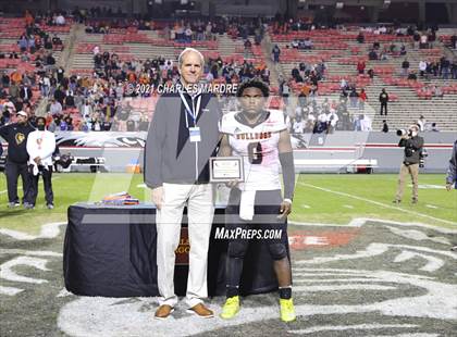Thumbnail 2 in Shelby vs. Wallace-Rose Hill (NCHSAA 2A State Championship) photogallery.