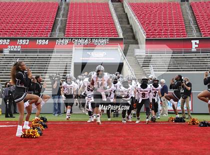 Thumbnail 3 in Shelby vs. Wallace-Rose Hill (NCHSAA 2A State Championship) photogallery.
