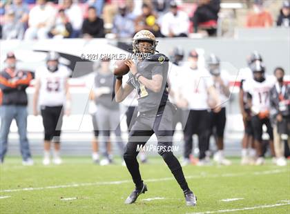 Thumbnail 1 in Shelby vs. Wallace-Rose Hill (NCHSAA 2A State Championship) photogallery.