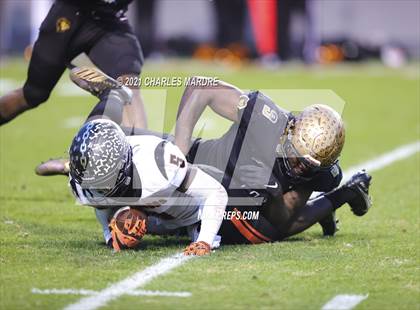 Thumbnail 1 in Shelby vs. Wallace-Rose Hill (NCHSAA 2A State Championship) photogallery.