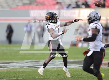 Thumbnail 1 in Shelby vs. Wallace-Rose Hill (NCHSAA 2A State Championship) photogallery.