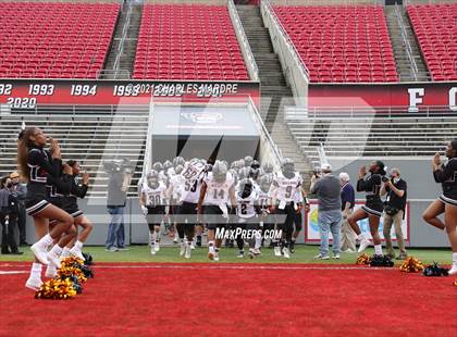 Thumbnail 3 in Shelby vs. Wallace-Rose Hill (NCHSAA 2A State Championship) photogallery.