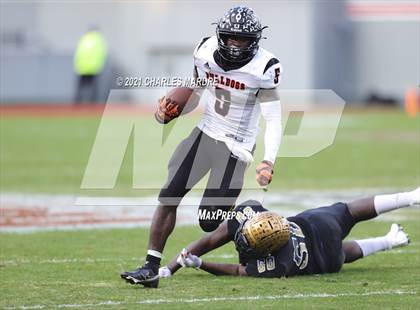 Thumbnail 1 in Shelby vs. Wallace-Rose Hill (NCHSAA 2A State Championship) photogallery.