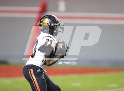 Thumbnail 2 in Shelby vs. Wallace-Rose Hill (NCHSAA 2A State Championship) photogallery.