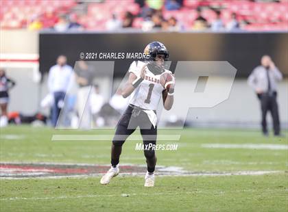 Thumbnail 2 in Shelby vs. Wallace-Rose Hill (NCHSAA 2A State Championship) photogallery.