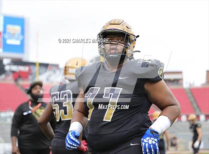 Thumbnail 1 in Shelby vs. Wallace-Rose Hill (NCHSAA 2A State Championship) photogallery.
