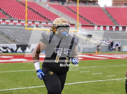 Thumbnail 1 in Shelby vs. Wallace-Rose Hill (NCHSAA 2A State Championship) photogallery.