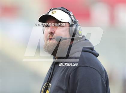 Thumbnail 2 in Shelby vs. Wallace-Rose Hill (NCHSAA 2A State Championship) photogallery.