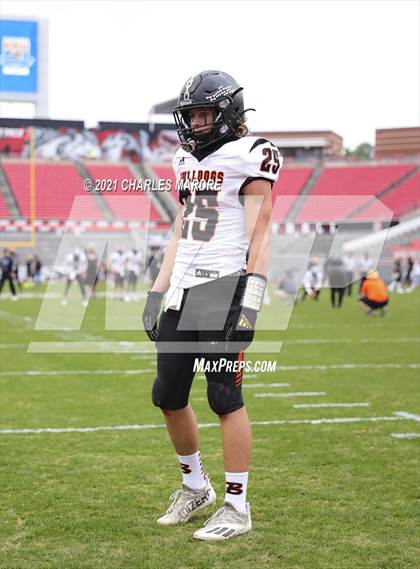 Thumbnail 3 in Shelby vs. Wallace-Rose Hill (NCHSAA 2A State Championship) photogallery.