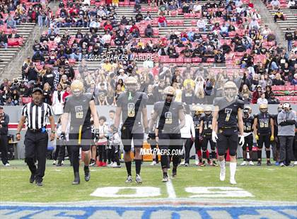 Thumbnail 1 in Shelby vs. Wallace-Rose Hill (NCHSAA 2A State Championship) photogallery.