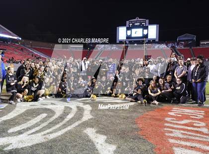 Thumbnail 1 in Shelby vs. Wallace-Rose Hill (NCHSAA 2A State Championship) photogallery.