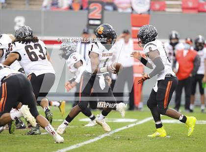 Thumbnail 3 in Shelby vs. Wallace-Rose Hill (NCHSAA 2A State Championship) photogallery.