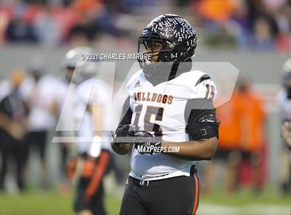 Thumbnail 2 in Shelby vs. Wallace-Rose Hill (NCHSAA 2A State Championship) photogallery.