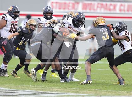 Thumbnail 2 in Shelby vs. Wallace-Rose Hill (NCHSAA 2A State Championship) photogallery.