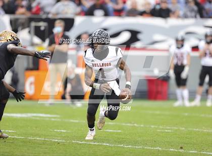 Thumbnail 3 in Shelby vs. Wallace-Rose Hill (NCHSAA 2A State Championship) photogallery.